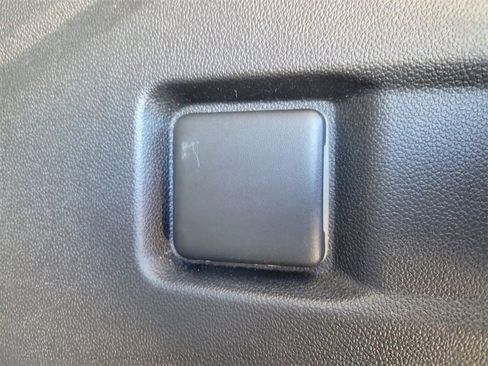 Used 2021 Chevrolet Tahoe LS image 8