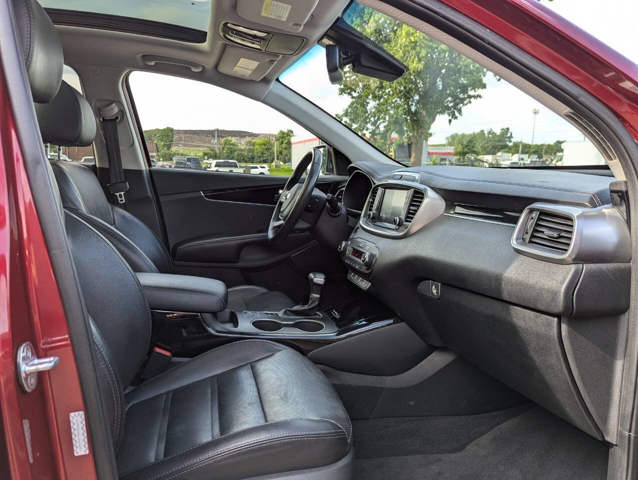 Used 2020 Kia Sorento SX AWD/4WD image 17