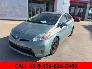 Used 2015 Toyota Prius Two video 2