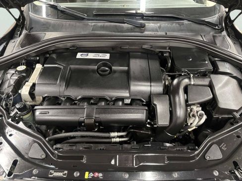 Used 2013 Volvo XC60 3.2 AWD/4WD image 9