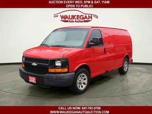 Used 2009 Chevrolet Express 1500 RWD image 1