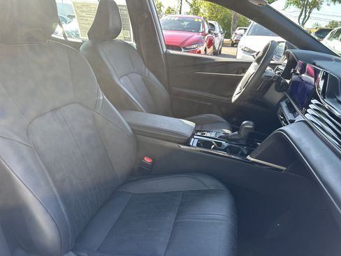 Used 2025 Toyota Camry XSE image 13