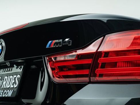 Used 2015 BMW M4 Convertible image 15