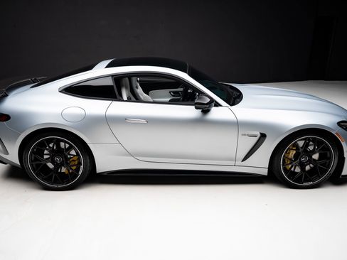 Used 2025 Mercedes-Benz AMG GT 63 image 41