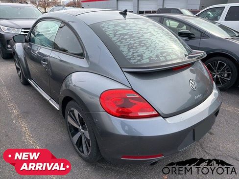 Used 2012 Volkswagen Beetle 2.0T image 2