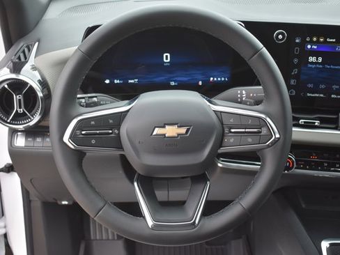 New 2026 Chevrolet Equinox LT image 19