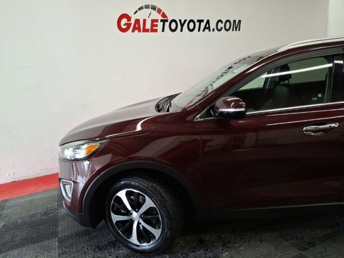 Used 2017 Kia Sorento EX image 4