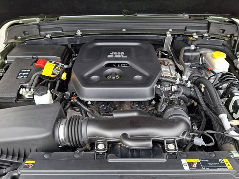Used 2022 Jeep Wrangler Unlimited Sport AWD/4WD image 28