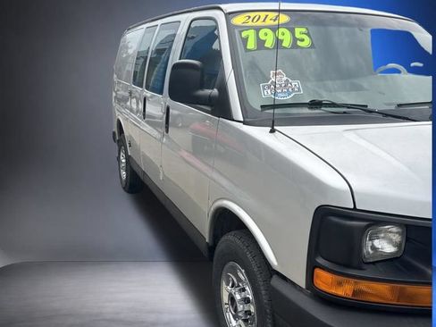 Used 2014 GMC Savana 2500 RWD image 6