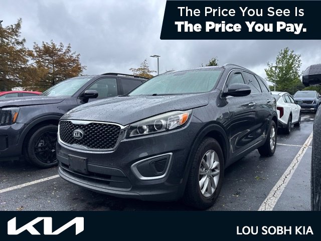 Used 2016 Kia Sorento FWD image 1