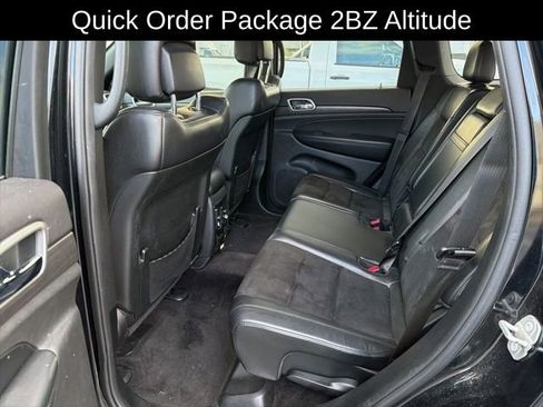 Used 2018 Jeep Grand Cherokee Altitude image 13