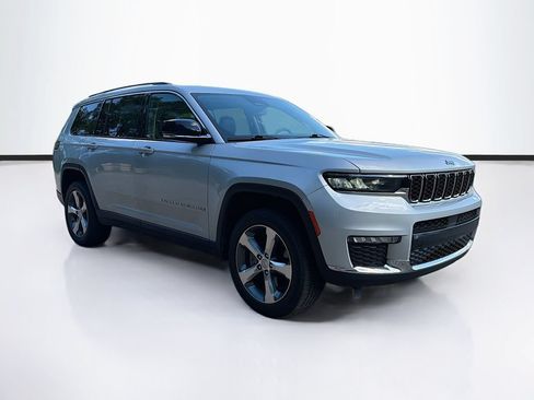 Used 2022 Jeep Grand Cherokee L Limited AWD/4WD image 3