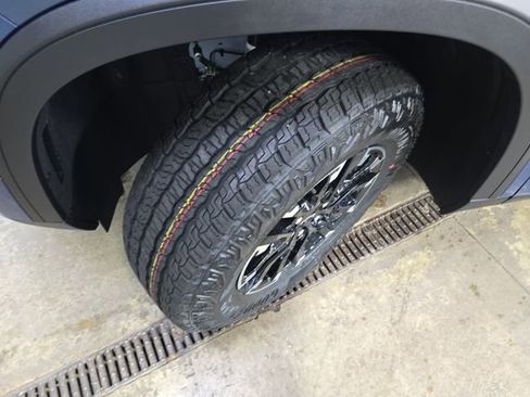 New 2026 Chevrolet Traverse Z71 w/ Driver Confidence Package image 33