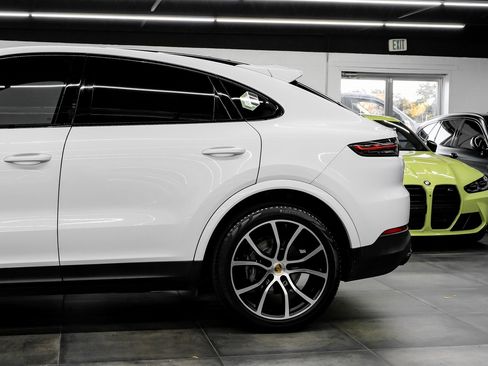 Used 2023 Porsche Cayenne Base image 21