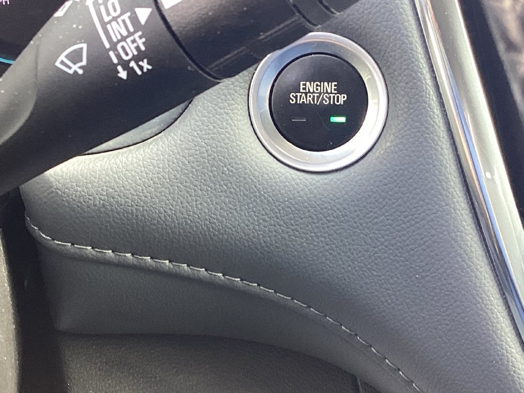 Used 2021 Chevrolet Traverse LT AWD/4WD image 29