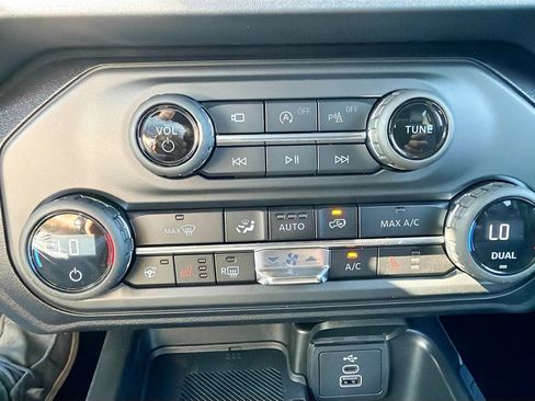 Used 2026 Ford Bronco Outer Banks AWD/4WD image 25
