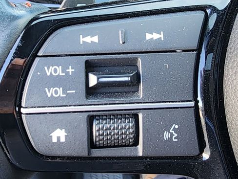 Used 2024 Honda CR-V Sport Touring image 12