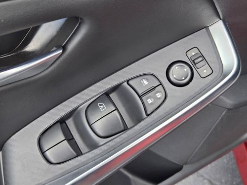 Used 2025 Nissan Sentra SR FWD image 20