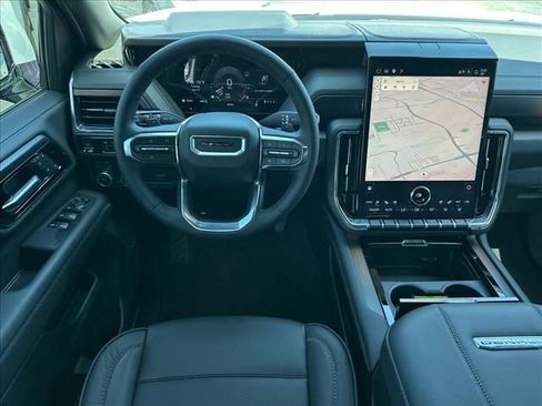 Certified 2026 GMC Yukon XL Denali w/ LPO, Floor Liner Package AWD/4WD image 15