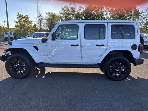 Used 2023 Jeep Wrangler Unlimited Sahara w/ Cold Weather Group image 3