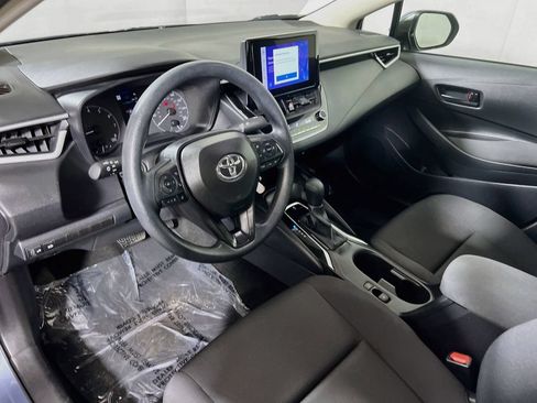 Certified 2025 Toyota Corolla LE FWD image 9