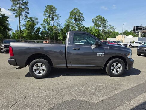 Used 2019 RAM 1500 Express RWD image 10