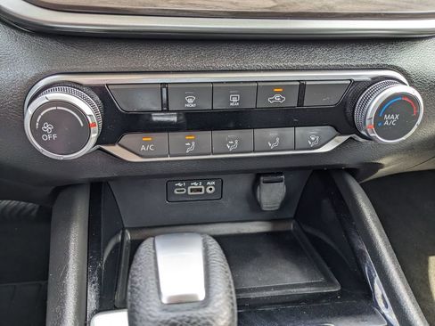 Used 2024 Nissan Altima 2.5 SV image 44