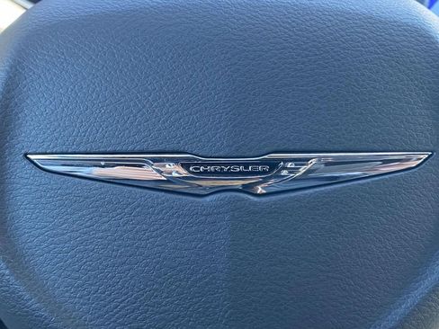 New 2026 Chrysler Pacifica Select image 47