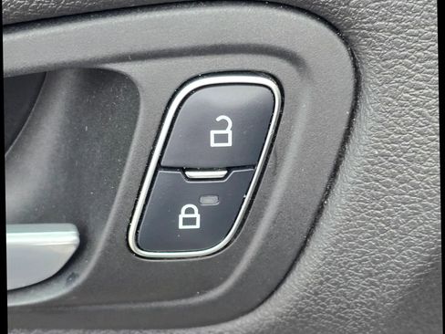 Used 2017 Ford Focus SE image 17