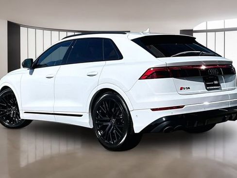 Used 2024 Audi SQ8 Premium Plus w/ Executive Package image 4
