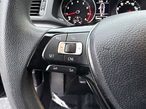 Used 2017 Volkswagen Passat 1.8T S image 29