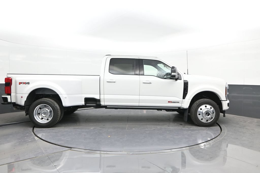 Used 2025 Ford F450 Platinum w/ FX4 Off-Road Package AWD/4WD image 25