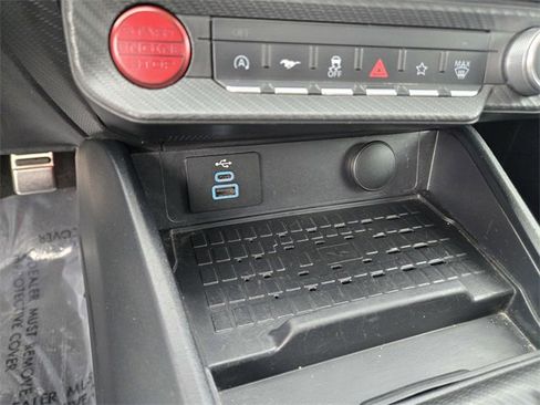 Used 2024 Ford Mustang Premium image 17