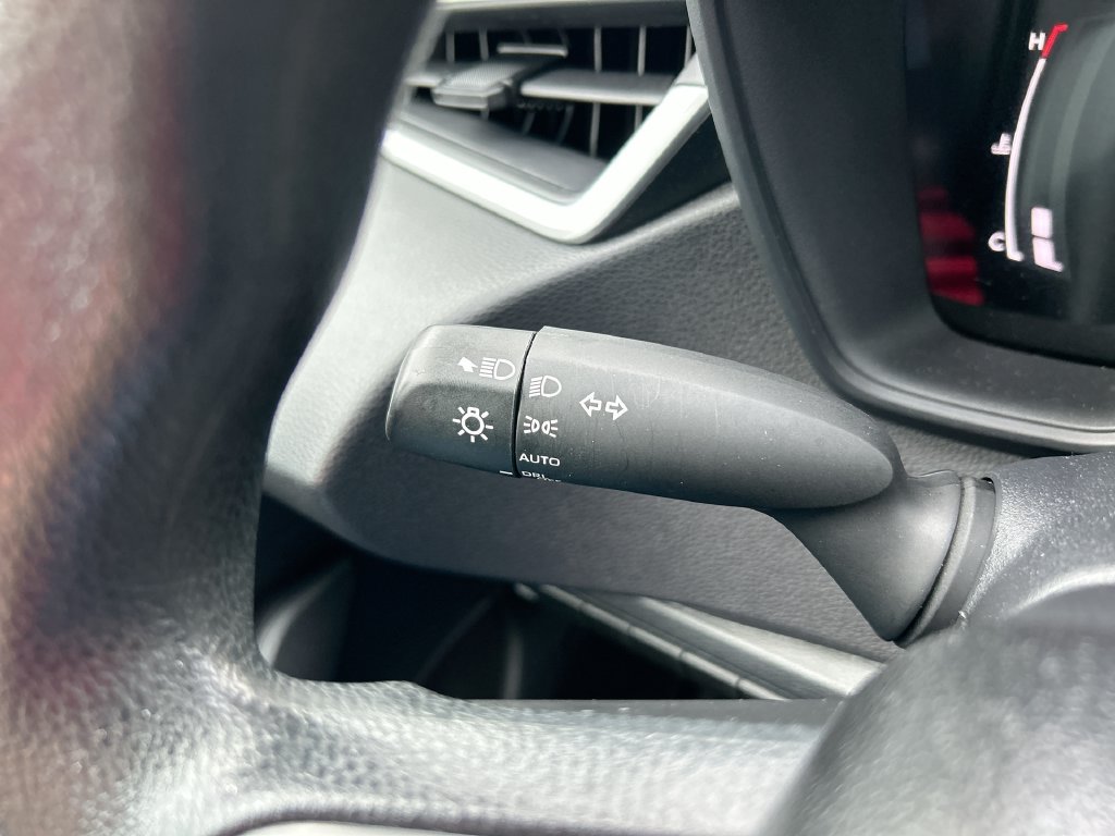 Used 2026 Toyota Corolla LE FWD image 19