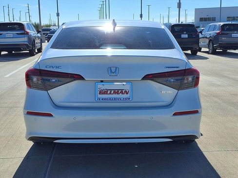 Used 2024 Honda Civic Touring image 6