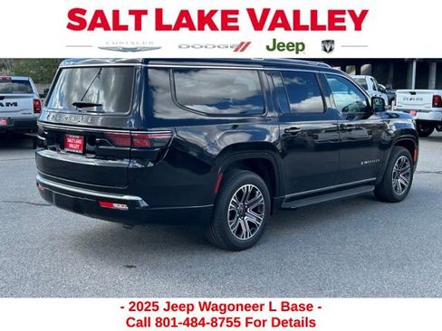 Used 2025 Jeep Wagoneer L 4WD image 6