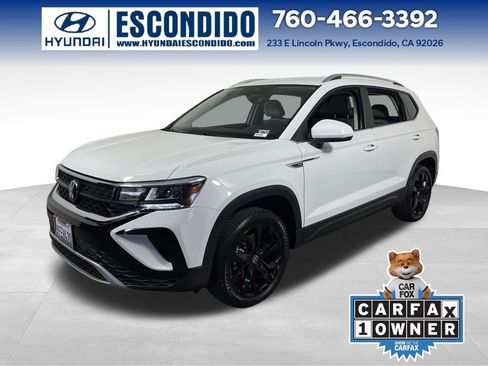 Used 2023 Volkswagen Taos SE image 1