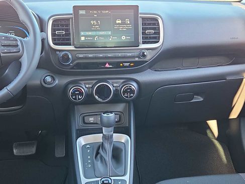 New 2026 Hyundai Venue SEL image 28