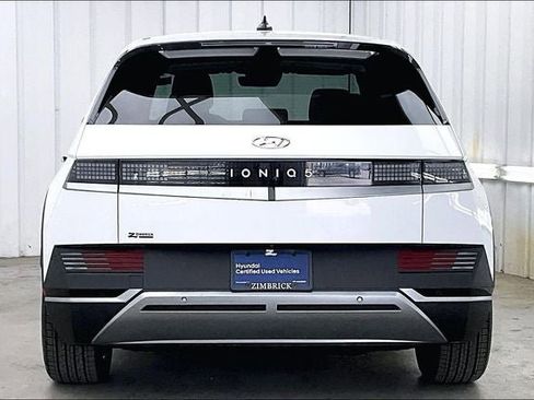 Certified 2023 Hyundai Ioniq 5 SE RWD image 4