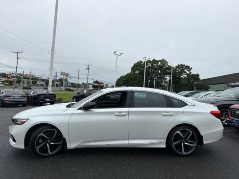 Used 2022 Honda Accord Sport image 6