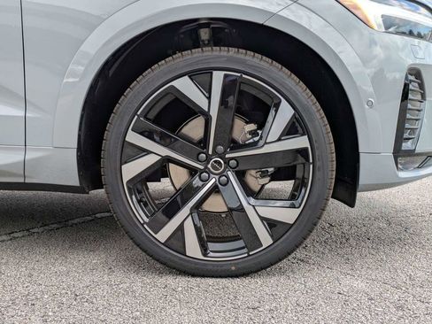 New 2026 Volvo XC60 B5 Ultra w/ Protection Package Premier AWD/4WD image 11