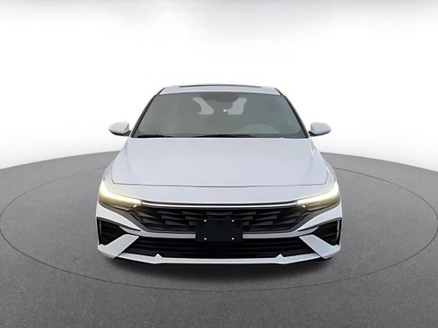 Used 2025 Hyundai Elantra SEL image 7