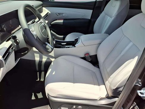 New 2025 Hyundai Tucson SEL image 9