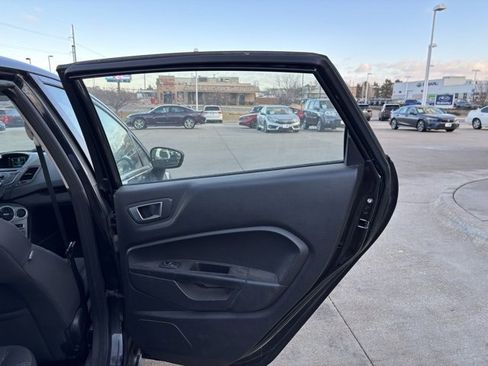 Used 2014 Ford Fiesta SE w/ Comfort Package image 25