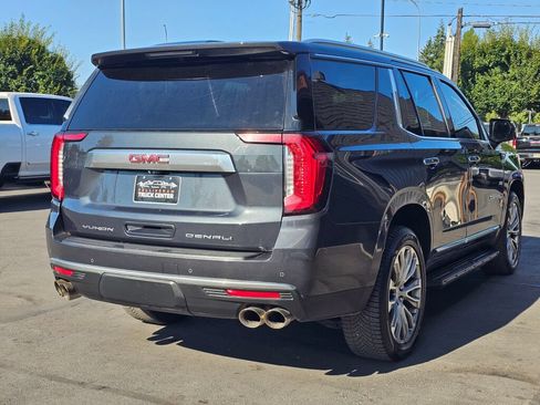 Used 2022 GMC Yukon Denali w/ Advanced Technology Package AWD/4WD image 5