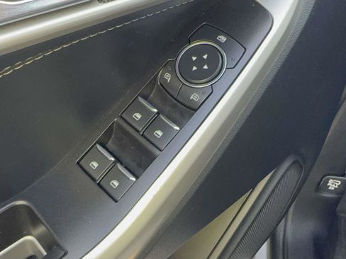 Certified 2022 Ford Explorer XLT w/ Equipment Group 202A image 16