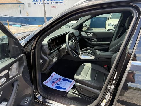 Used 2025 Mercedes-Benz GLE 450 4MATIC image 10