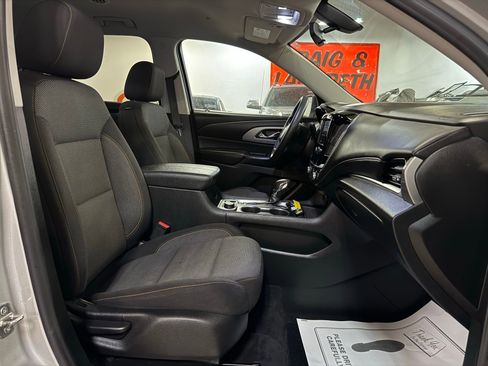 Used 2021 Chevrolet Traverse LS w/ LPO, Blackout Package FWD image 14