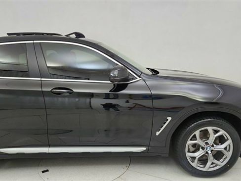 Used 2025 BMW X4 xDrive30i image 8