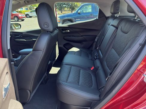 Used 2022 Chevrolet Bolt LT w/ Infotainment Package FWD image 46